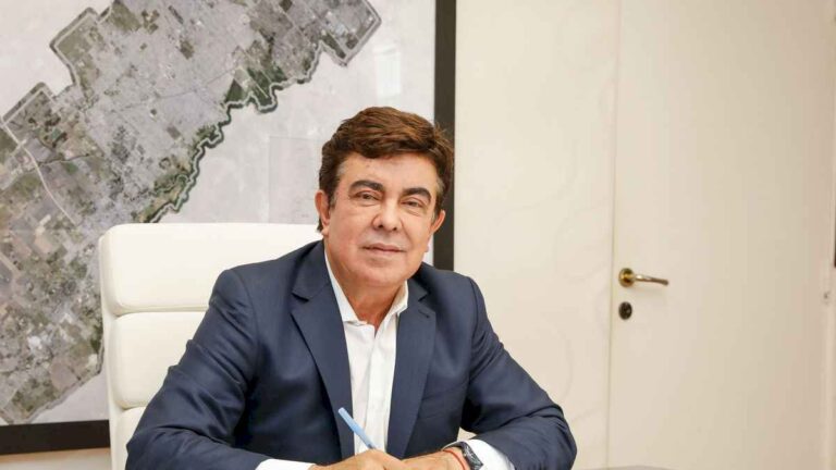 la-matanza:-fernando-espinoza-acordo-un-aumento-del-15%-para-municipales