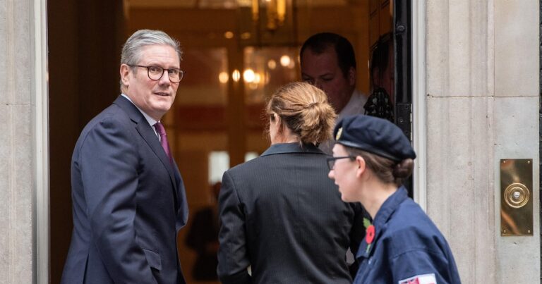El primer ministro británico traslada sus condolencias a España por la tragedia de la DANA