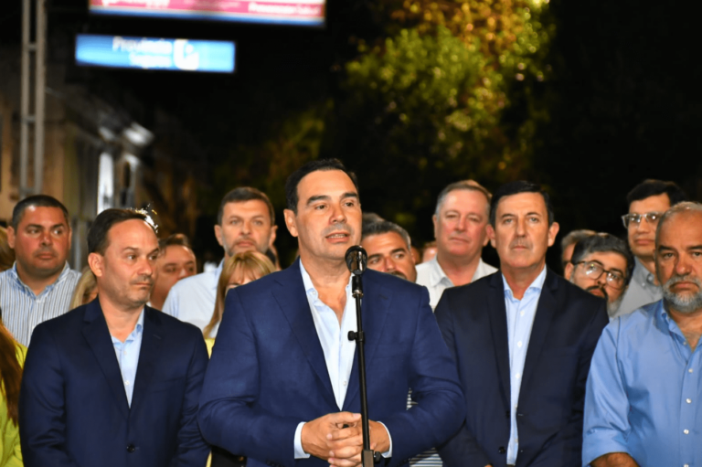 En Goya, Valdés inauguró repavimentación de importante arteria céntrica e interconexiones