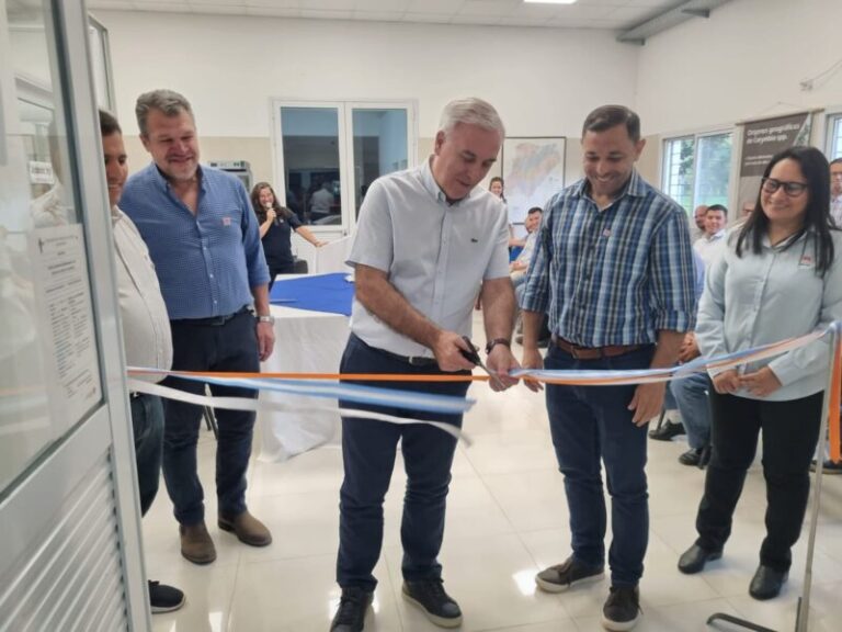 Avance tecnológico: se inauguró la ampliación del laboratorio de calidad de madera