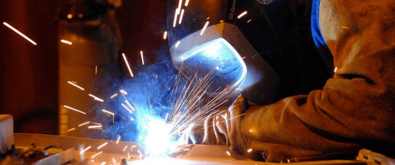 Señal de alerta sobre la recesión: la producción de acero cayó casi 22%