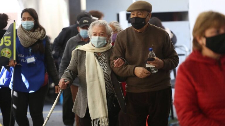 Jubilados: cómo anotarse para percibir el reintegro en medicamentos