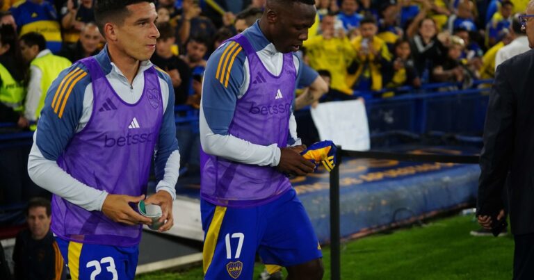 El primer posteo de Advíncula en sus redes luego de la expulsión contra Vélez