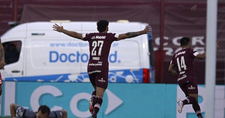 Lanús le ganó a Instituto y sueña a pie firme con entrar a la Copa Sudamericana