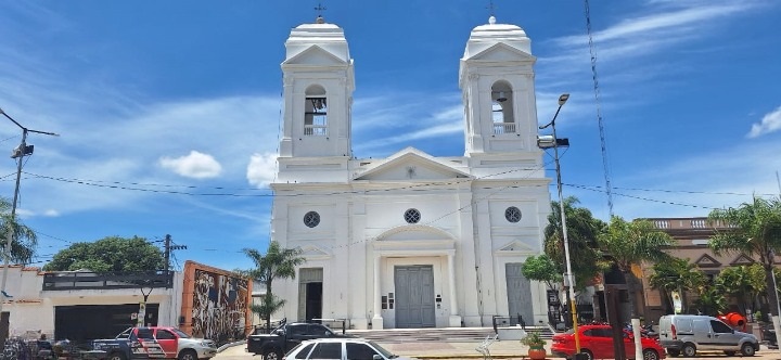 Hito histórico: un siglo después se estrena la nueva torre de la iglesia