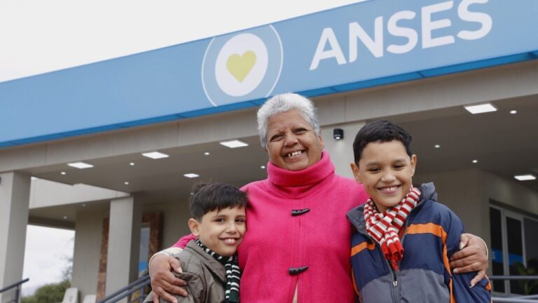 ANSES: quiénes cobran sus haberes este lunes 13 de enero
