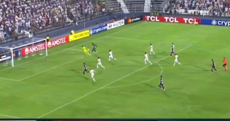 Video: otras dos atajadas claves de Marchesín