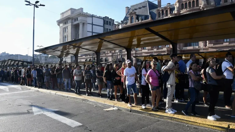 La UTA amenaza con un nuevo paro de colectivos en Corrientes