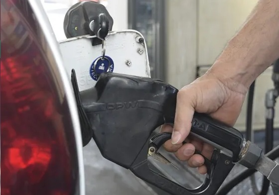 Milei autorizó una nueva suba en biocombustibles