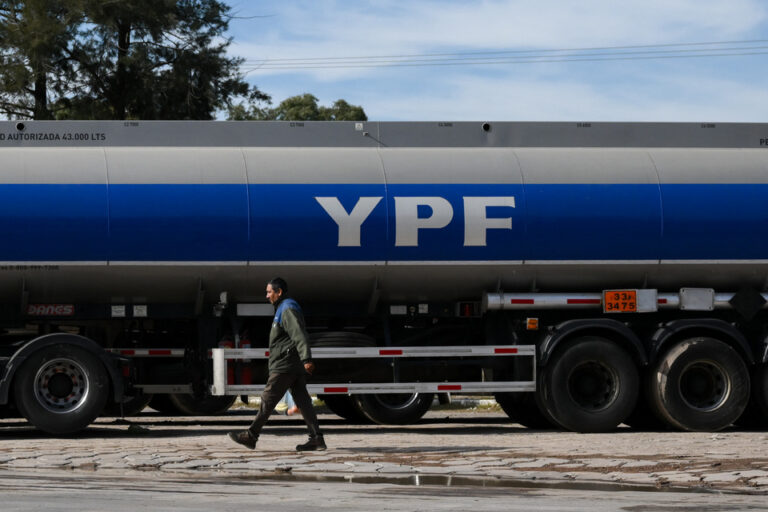 Los buitres encuentran límites