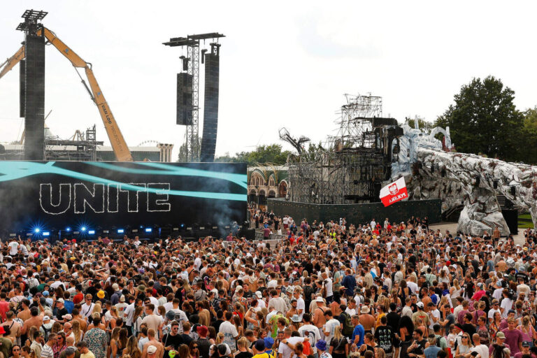 Antisemitas intentan detener a israelíes en un festival de música en Bélgica