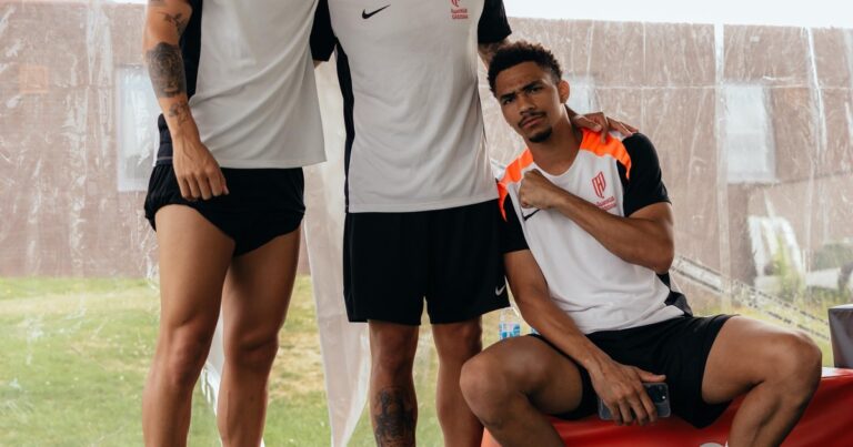 Mateo Retegui y Equi Fernández, juntos otra vez: su reencuentro en el Al-Qadsiah de Arabia