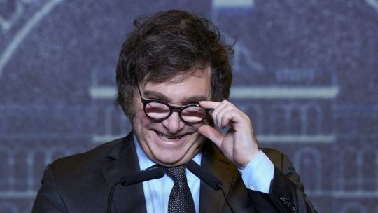 Cómo funciona la «cadena de la infelicidad»: «Milei en la política es el más provocador» con «1589 insultos»