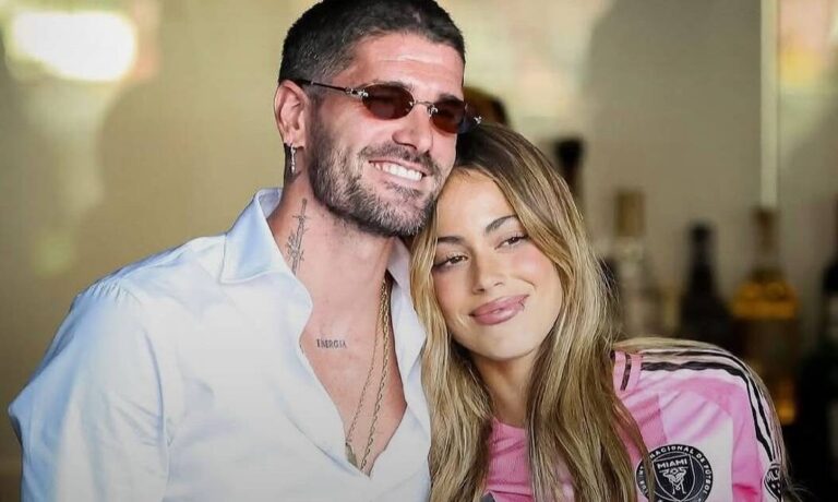 El anillo de Tini Stoessel que revela su compromiso secreto con Rodrigo de Paul
