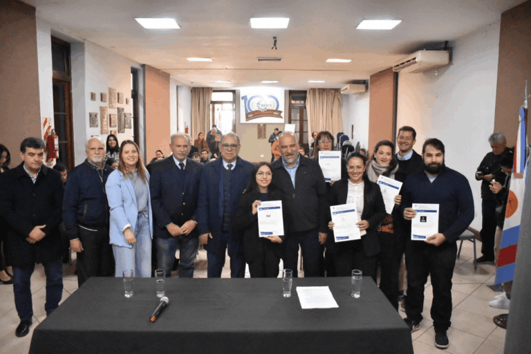 Tassano lanzó concurso para jóvenes emprendedores: Trabajamos para que tengan oportunidades en su tierra