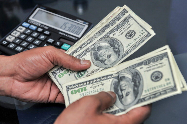 Dólar blue, dólar hoy: a cuánto cotizan el miércoles 6 de agosto de 2025