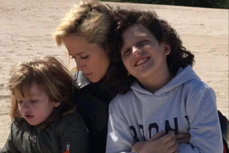 Así están hoy los hijos de Julieta Prandi, Mateo y Rocco de 14 y 10 años