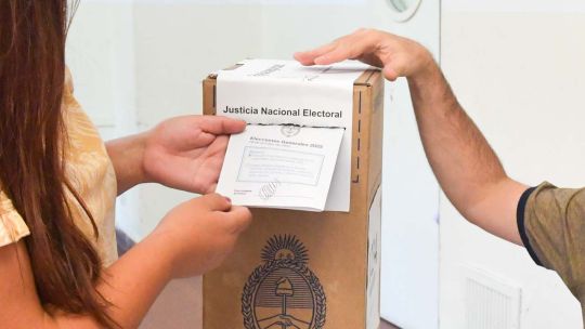 Elecciones nacionales: Vamos Corrientes y LLA van por separado y se acentúan las diferencias entre la Provincia y el gobierno de Milei