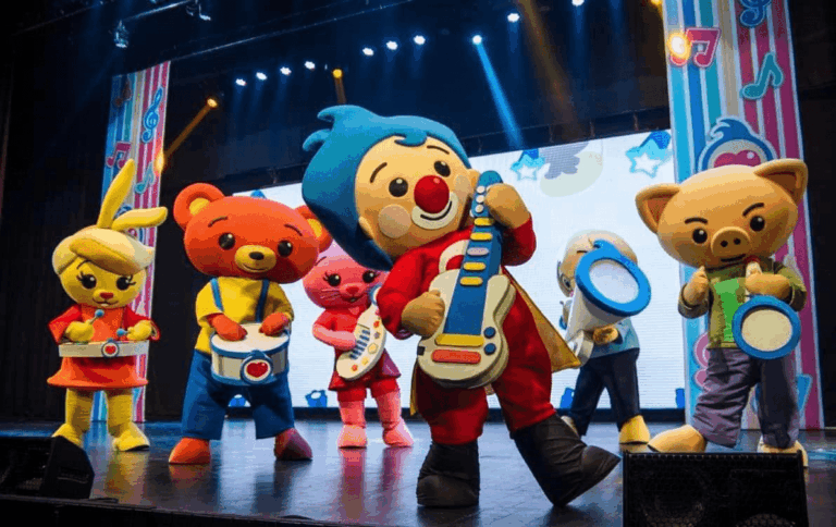 Plim Plim en vivo, energía musical para infancias y público familiar este domingo con doble función