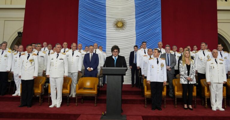 Javier Milei en el Colegio Militar: «Tenemos que recomponer el crecimiento económico para aumentar la capacidad de nuestras Fuerzas Armadas»