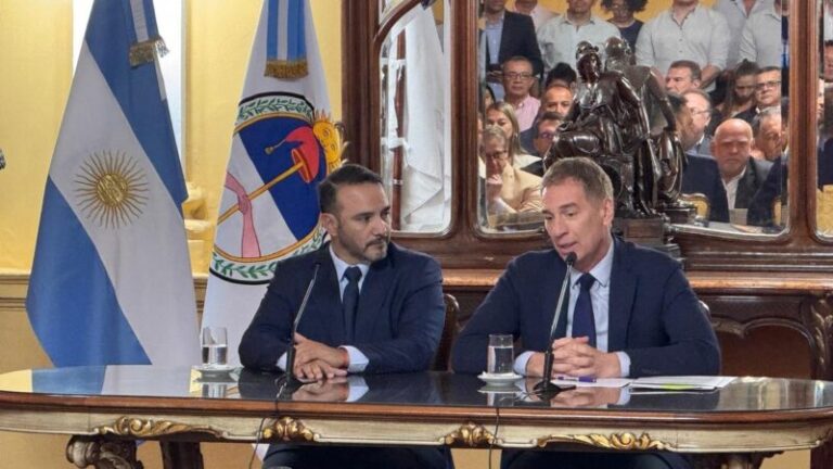 Santilli en Corrientes: La Argentina no genera empleo formal hace 15 años