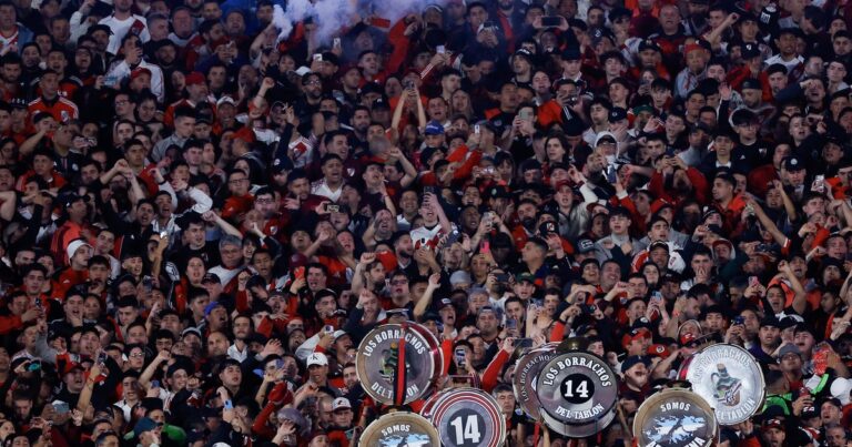 El tenista ex top 10 que fue a ver a River y elogió a la hinchada: «La atmósfera fue increíble»