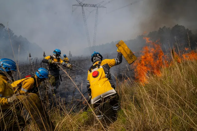Brigadas controlaron focos de incendio en siete localidades de Corrientes
