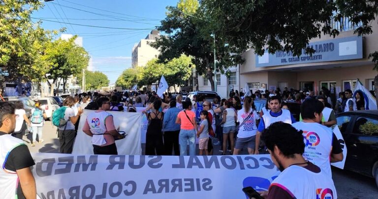 Río Negro. El Congreso de UnTER movilizó en Cipolletti y votó el No Inicio y plan de lucha