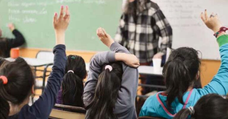 Voucher educativo marzo 2026: cómo saber si sos beneficiario y cuánto cubre