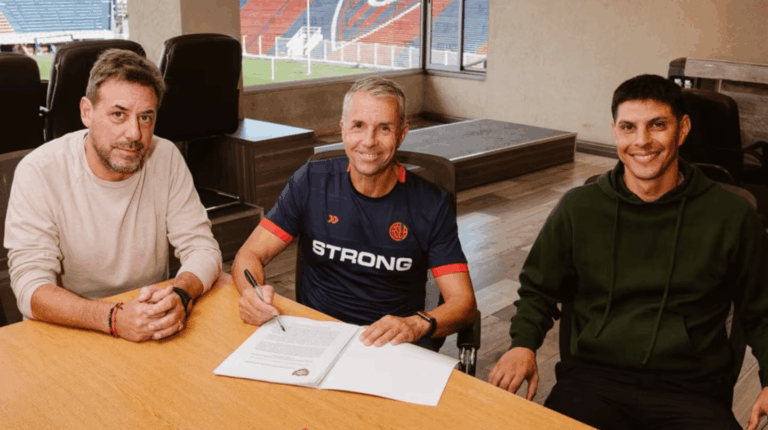 San Lorenzo presentó a Gustavo Álvarez como nuevo DT.