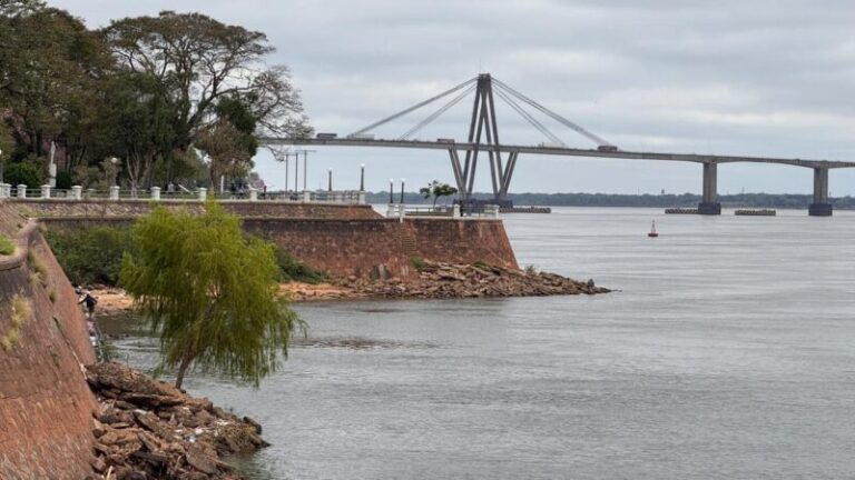 Mapa del tiempo mostrando alerta naranja sobre la provincia de Corrientes