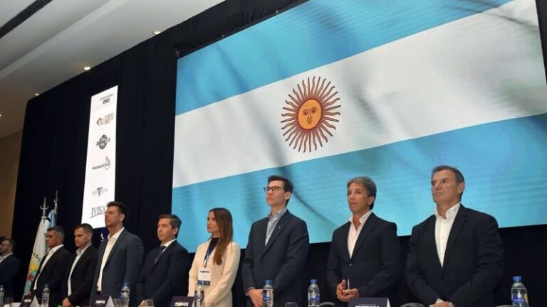 Logotipo del Instituto de Lotería y Casinos de Corrientes junto al de ALEA