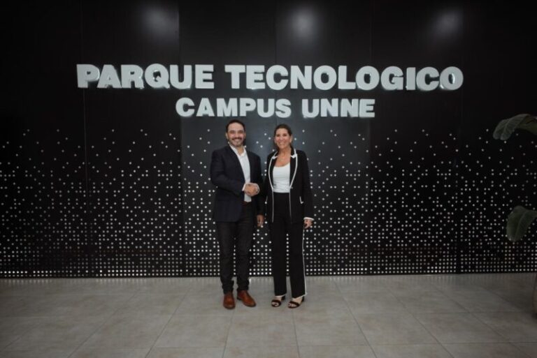 Presentación de los programas de Amazon Web Services en el Parque Tecnológico de Corrientes