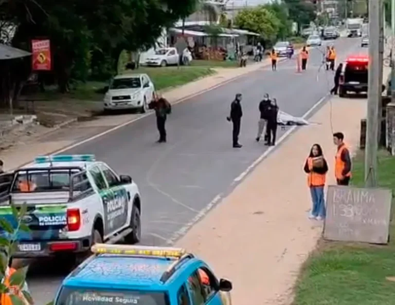 Operativo de emergencia en la Ruta 12, a la altura de la curva de San Cayetano en Esquina, Corrientes.