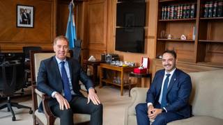 El gobernador Juan Pablo Valdés en reunión de trabajo en Casa Rosada