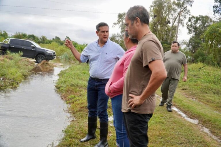 Operativo de asistencia en barrio anegado de la ciudad de Esquina, Corrientes