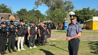 Operativo de seguridad en la villa turística de Corrientes durante el Torneo de Pesca del Dorado 2026