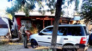 Operativo policial de recuperación de vehículo en Curuzú Cuatiá, Corrientes.