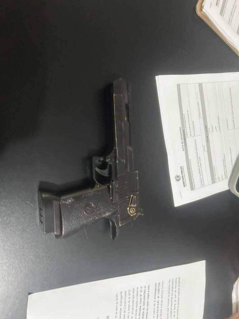 Operativo policial en Curuzú Cuatiá, Corrientes, tras denuncia de amenazas a una escuela.