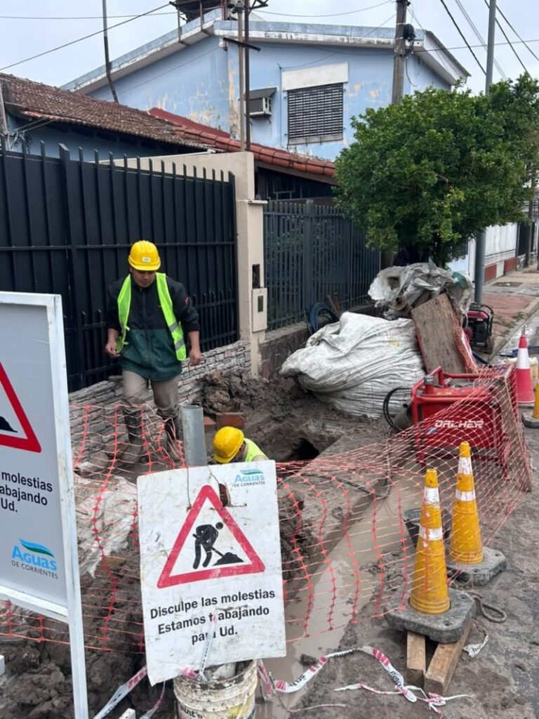Obra de infraestructura de Aguas de Corrientes en la capital