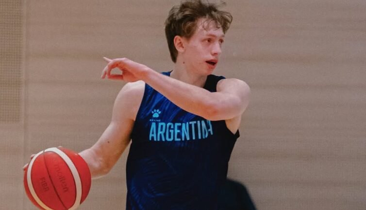 Dylan Bordón, jugador correntino preseleccionado en la Selección Argentina de básquet