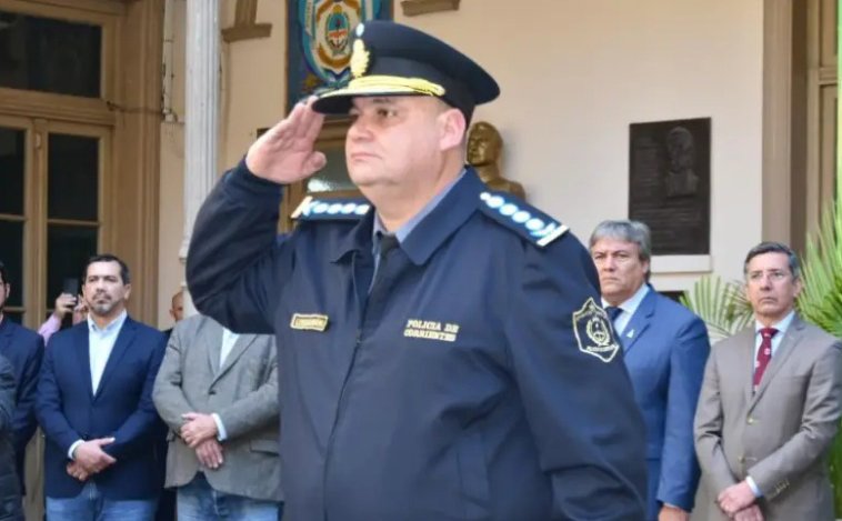 Comisario general Miguel Ángel Leguizamón durante la entrevista por el 55° aniversario de la Policía de Corrientes