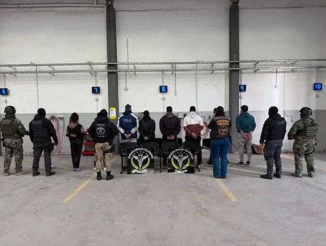 Allanamiento en gimnasio Viva en Corrientes
