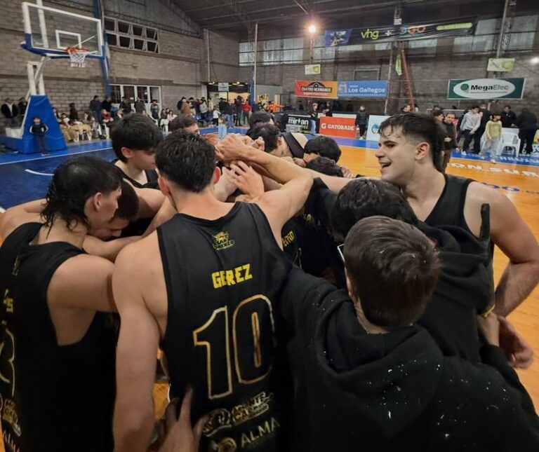 Partido de básquetbol entre San Lorenzo de Monte Caseros y San Martín de Curuzú Cuatiá